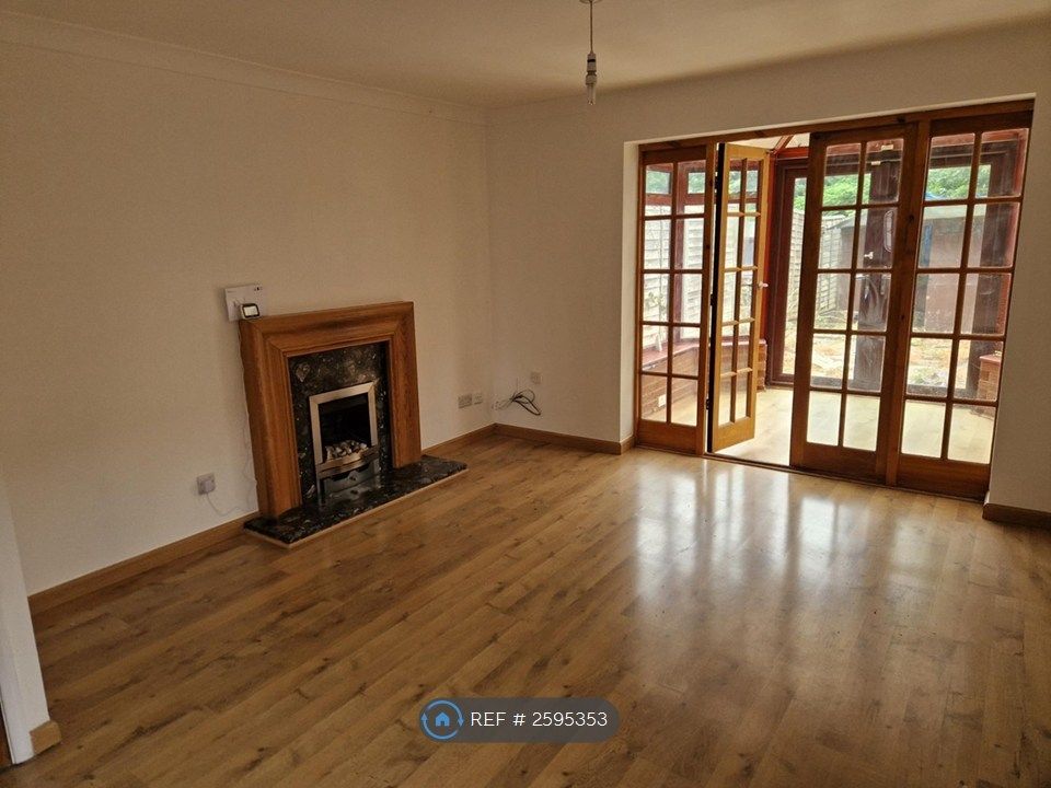Property photo 3 of 10