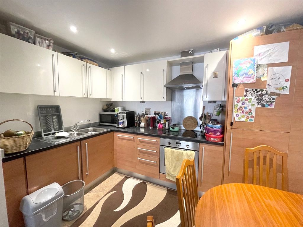 Property photo 3 of 10 Picture No. 01