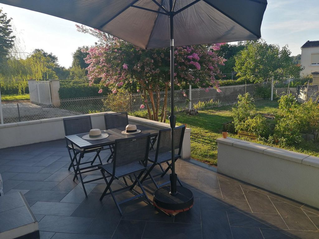 Property photo 3 of 23