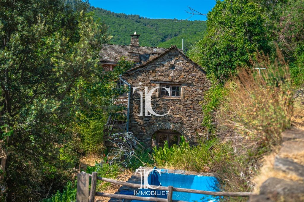Property photo 1 of 27 18th-Century Stone Farmhouse To Renovate – 122 Sqm Of Living Space – 522 Sqm Of Land – Panoramic Views Of The Cévennes