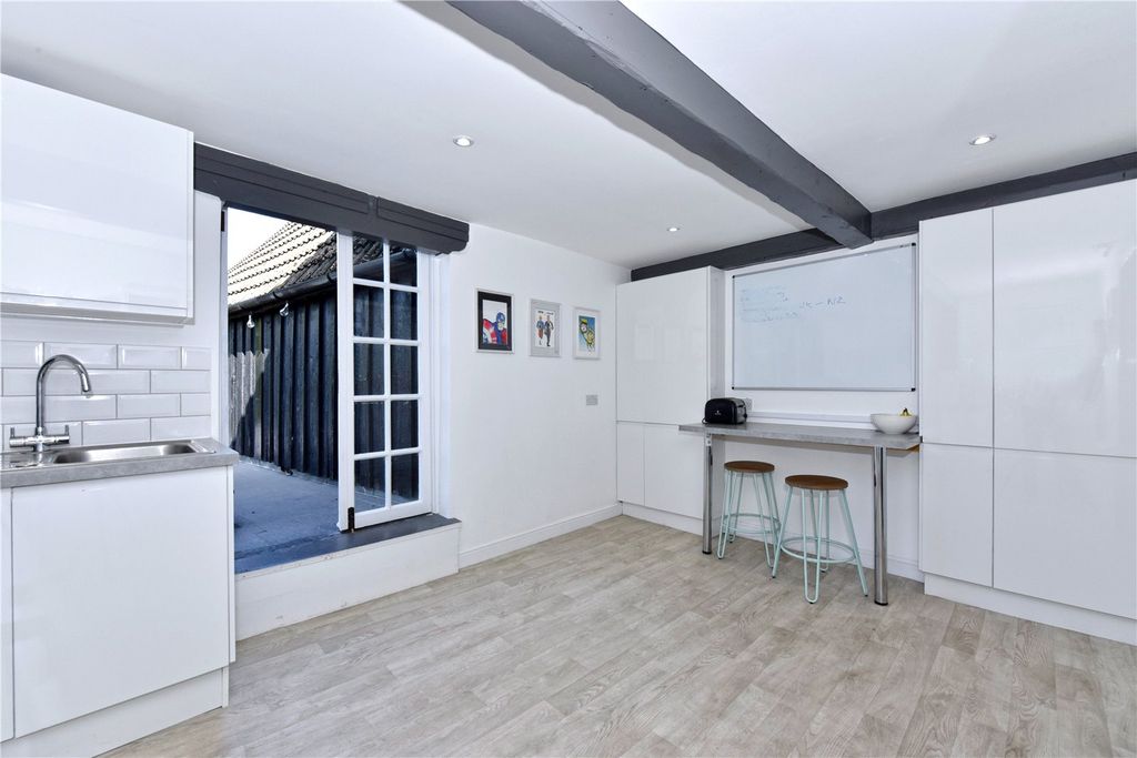 Property photo 3 of 9 Picture No. 03