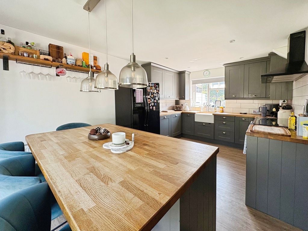 Property photo 2 of 13 Pbox-Img.Jpg
