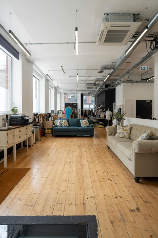 Property photo 3 of 11 Ground Floor