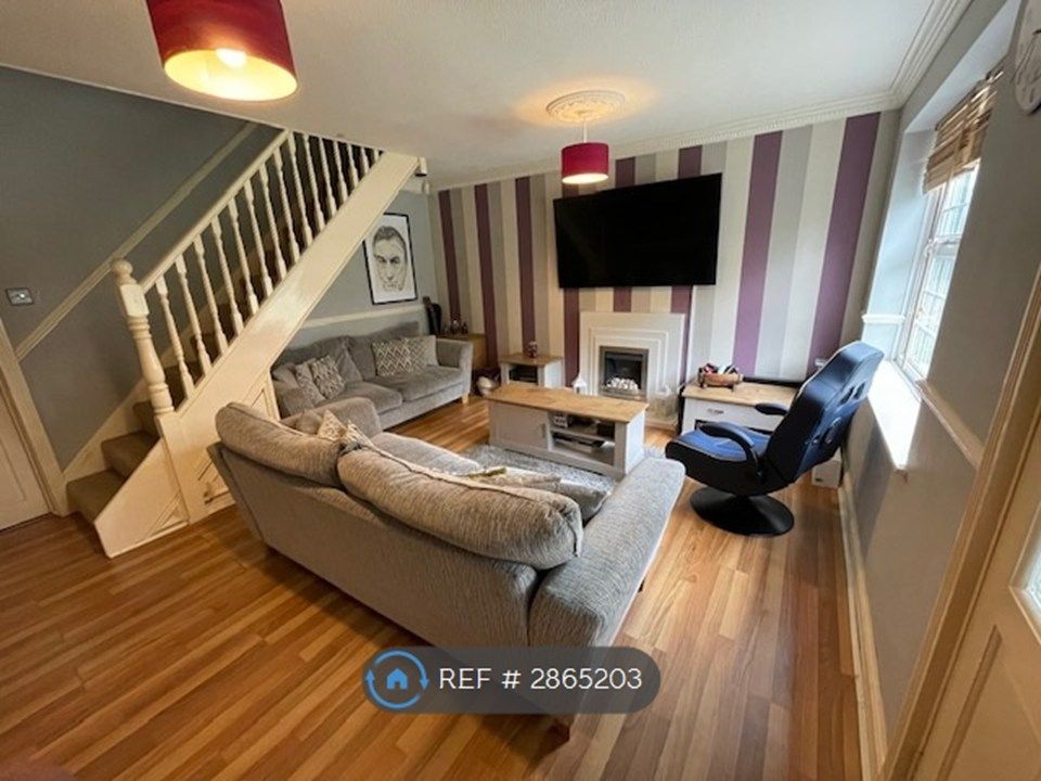 Property photo 3 of 9