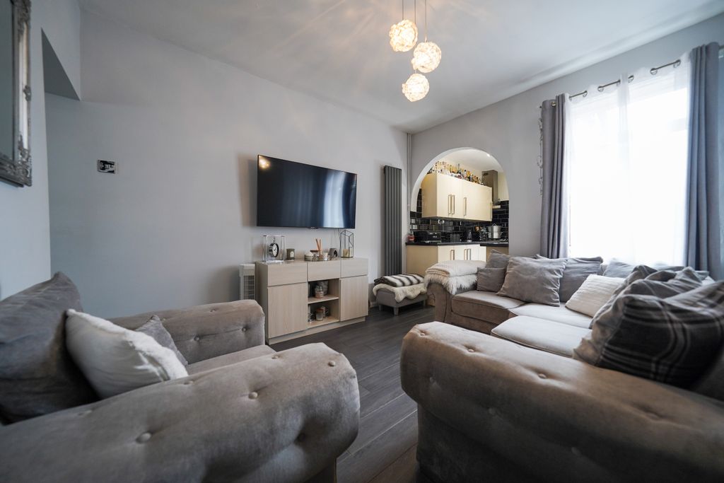 Property photo 2 of 19 Dsc01007.Jpg