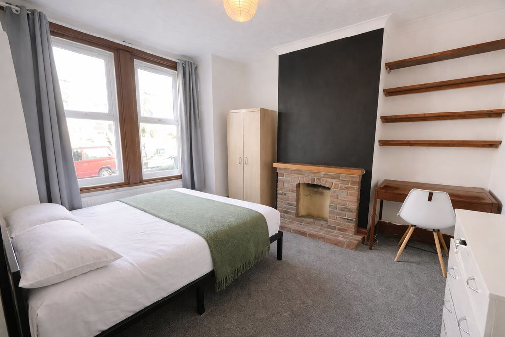 Property photo 1 of 7 Photo 16