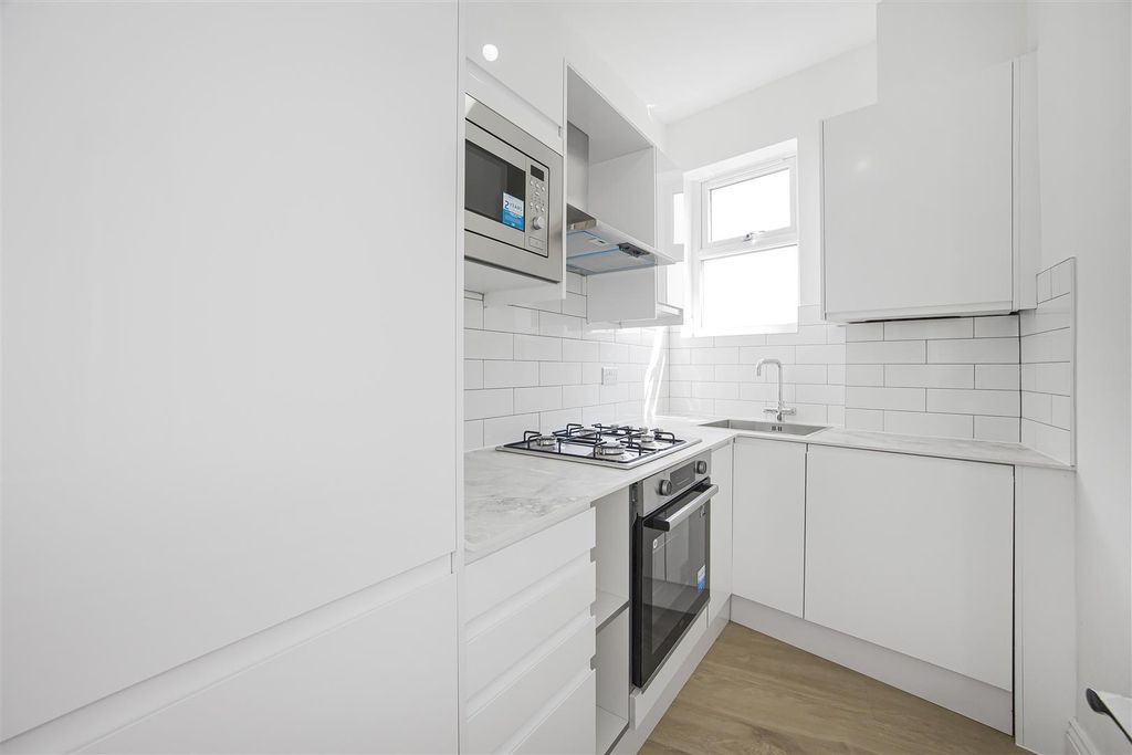 Property photo 3 of 13 3