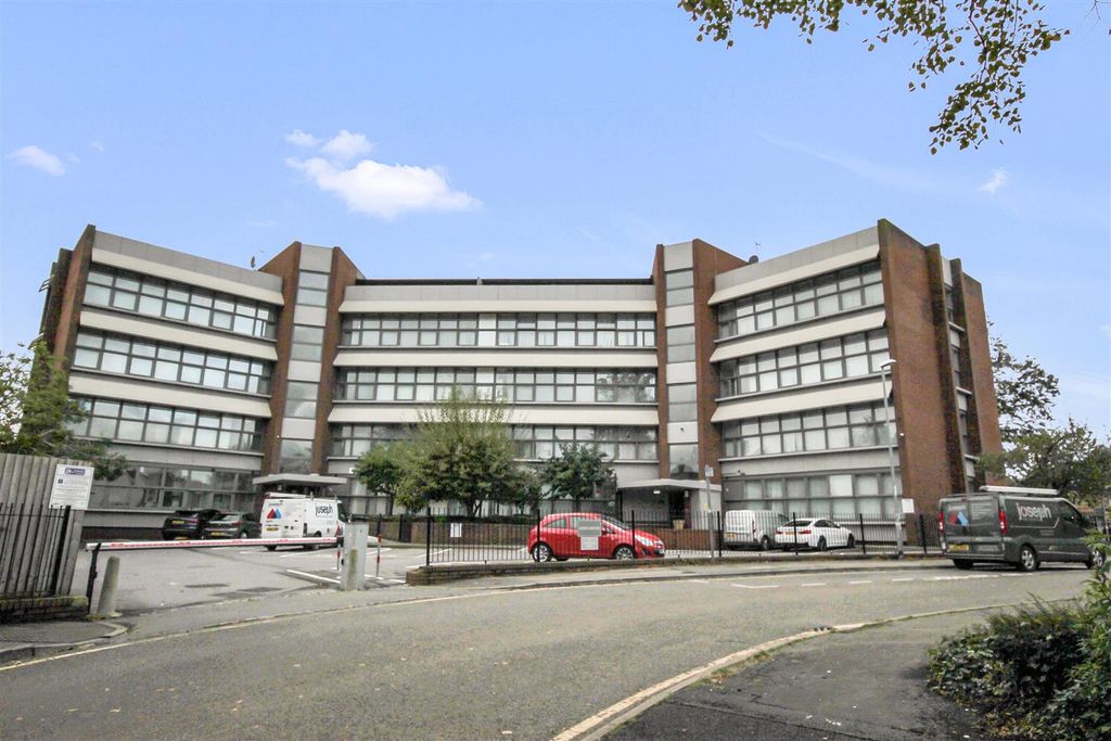 Property photo 1 of 10 Front.Jpg