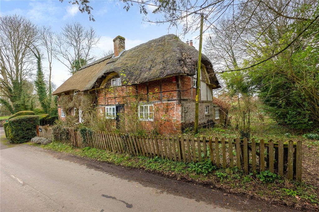 Property photo 1 of 17 Front Aspect