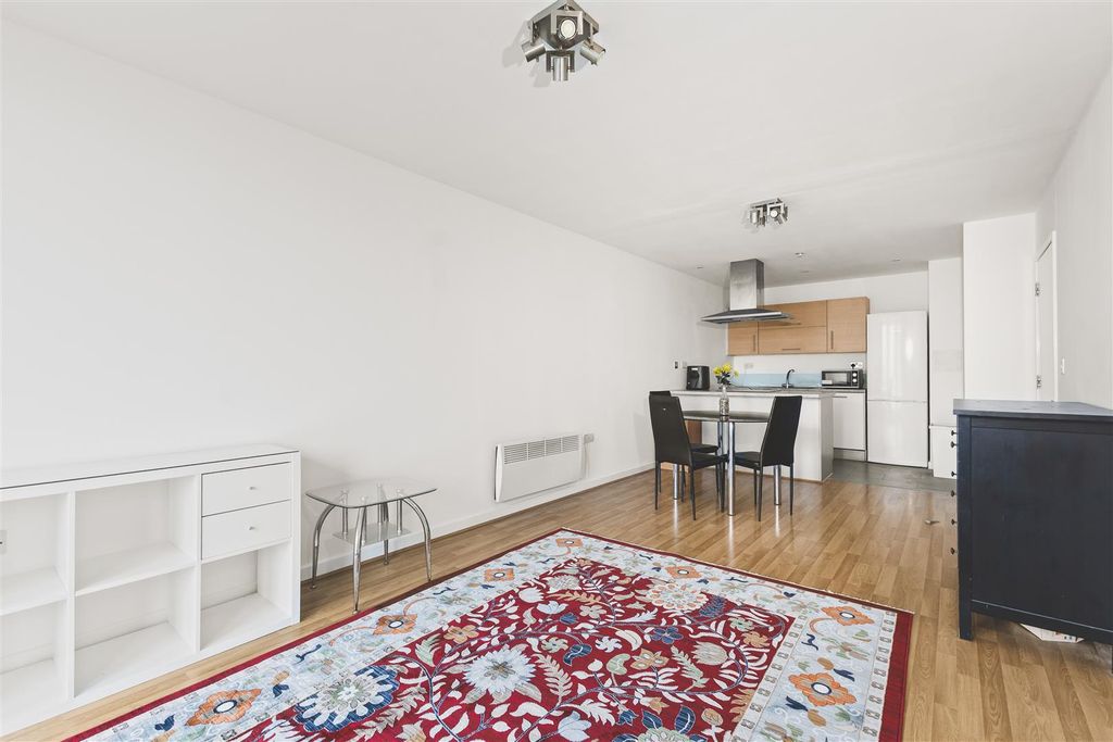 Property photo 3 of 18 6C9A9060.Jpg