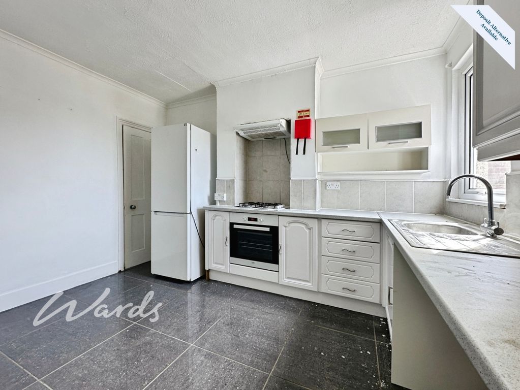 Property photo 2 of 19 Kitchen