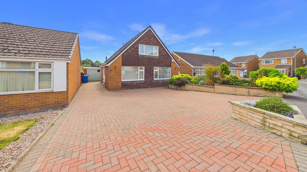Property photo 1 of 30 5323092