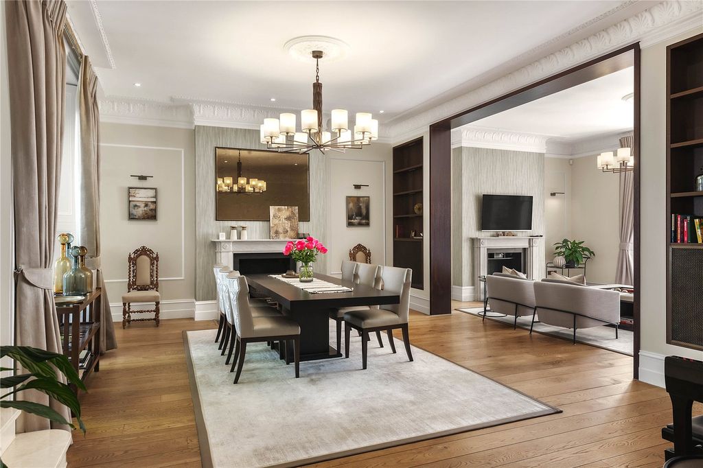 Property photo 2 of 17 Dining Area