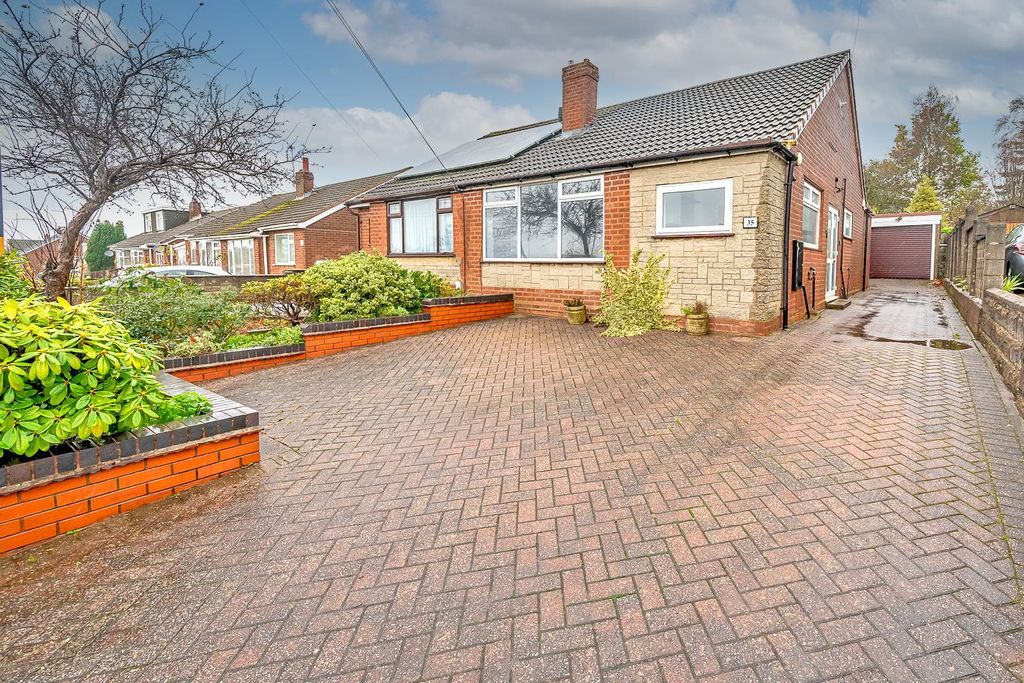 Property photo 2 of 31 Webbs-34.Jpg