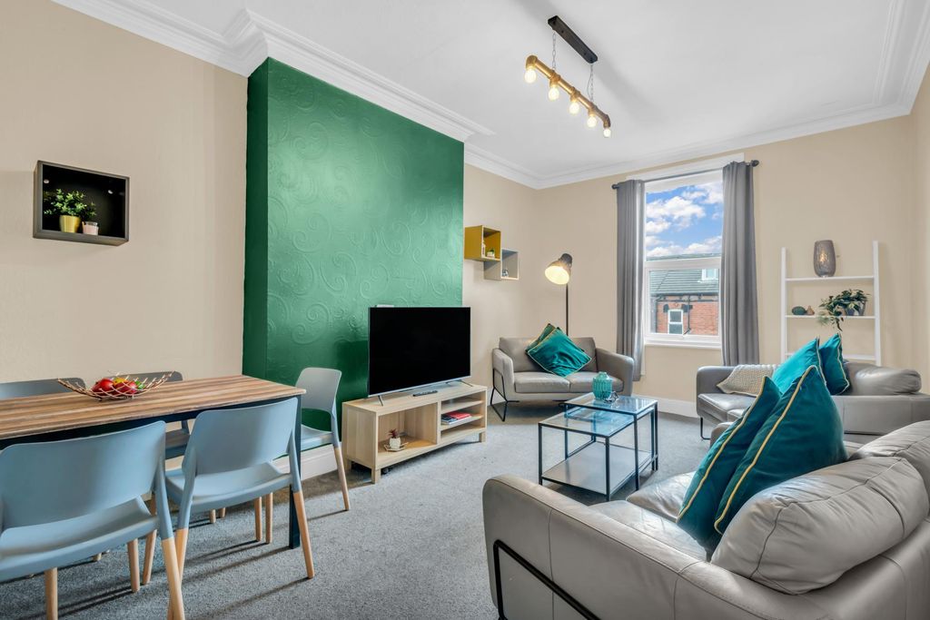 Property photo 1 of 12 Property Photo