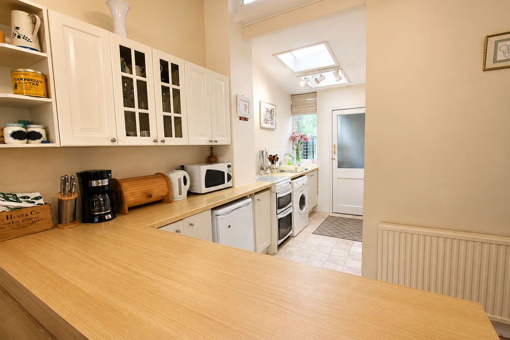 Property photo 3 of 7
