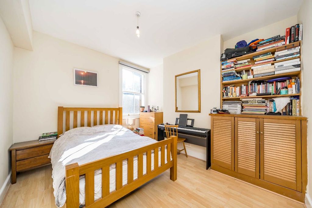 Property photo 3 of 8
