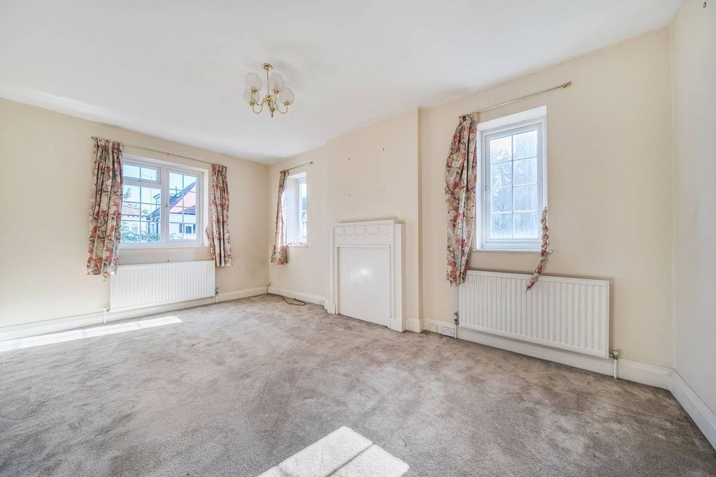 Property photo 3 of 15