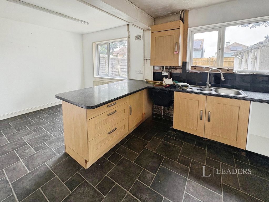 Property photo 3 of 9 Pbox-Img.Jpg