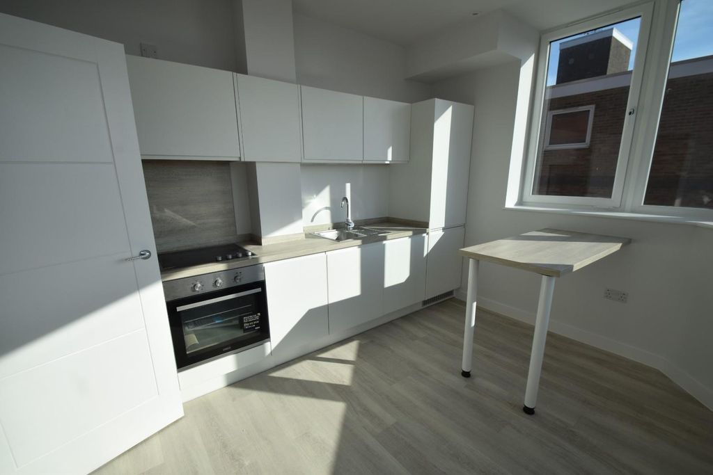 Property photo 3 of 6 01323 737373