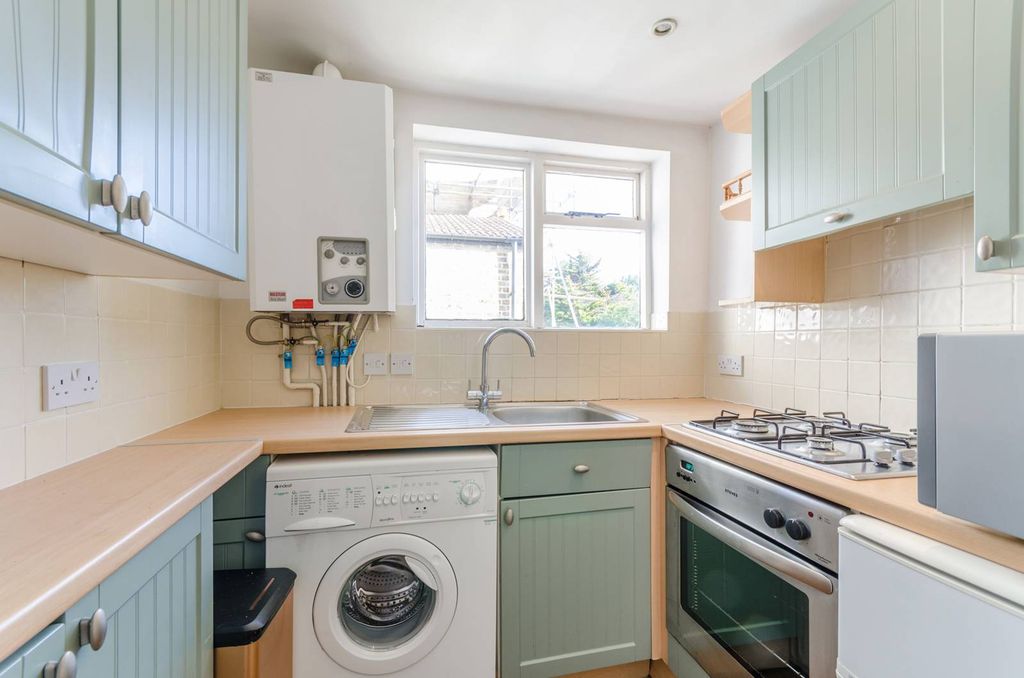 Property photo 1 of 5