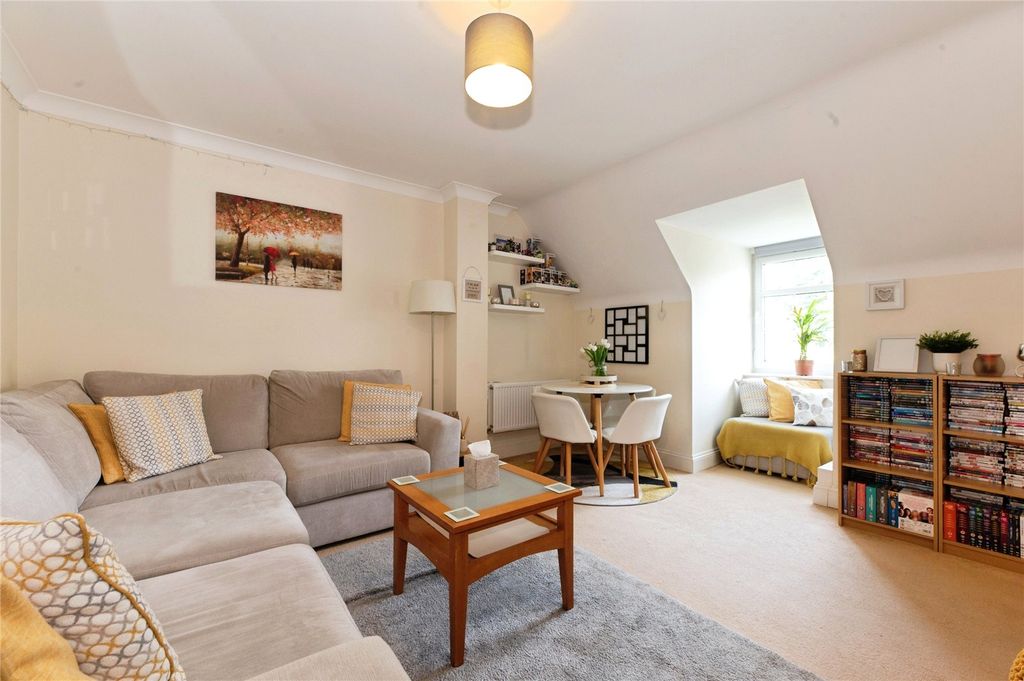 Property photo 1 of 8 Picture No. 11