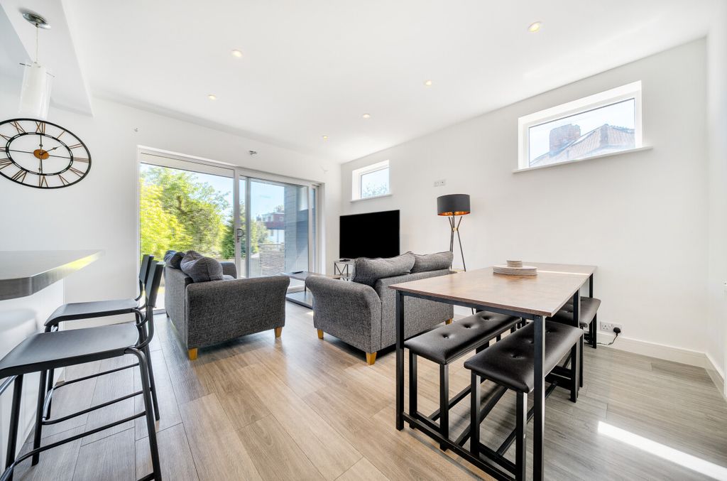 Property photo 3 of 22 1450705-9-69F35A8...