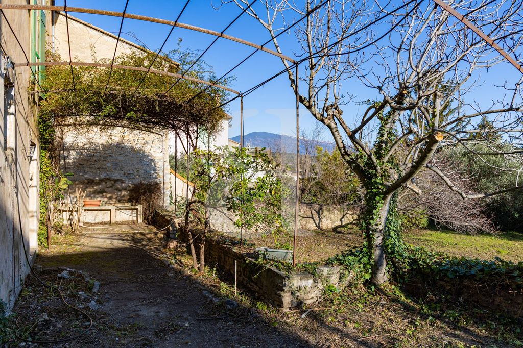 Property photo 2 of 26