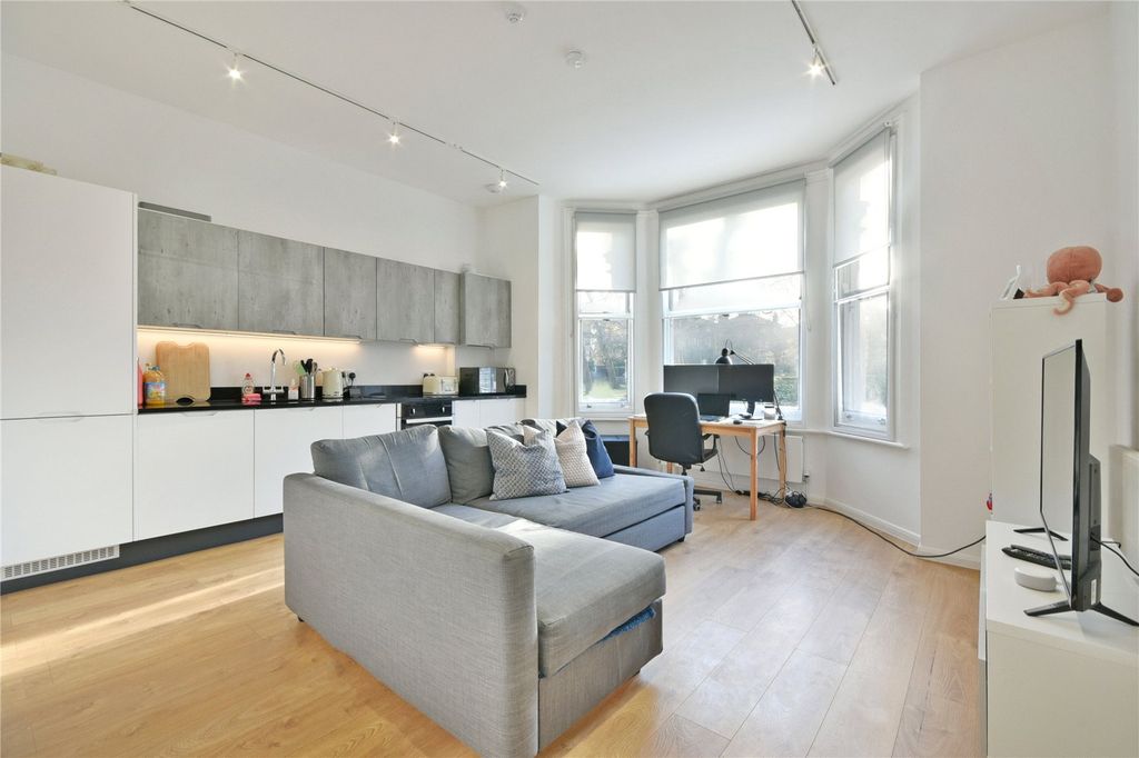 Property photo 1 of 10 Picture No. 29