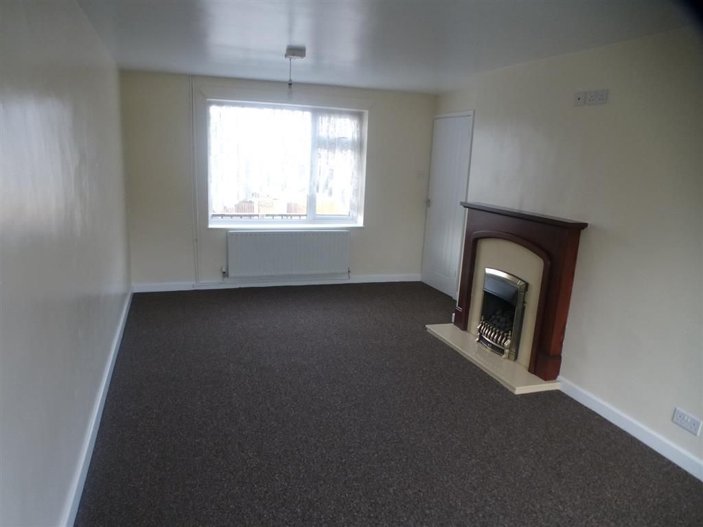 Property photo 2 of 12 Living Room