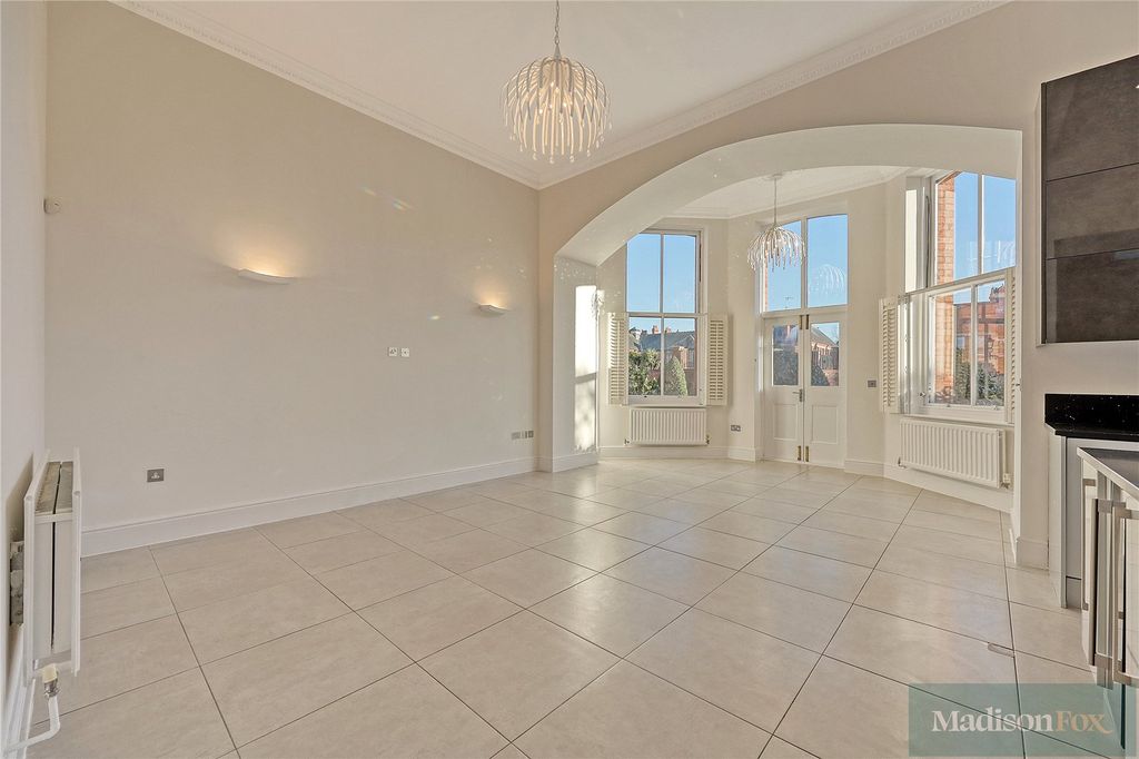 Property photo 3 of 27 Picture No. 42