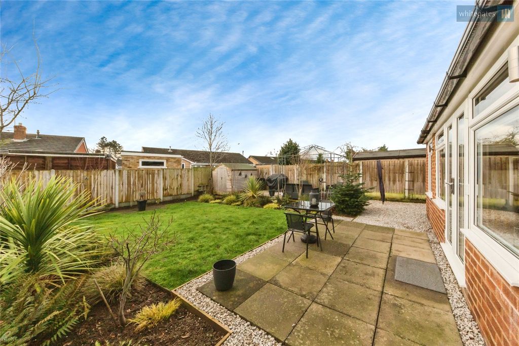 Property photo 2 of 22 Picture No. 21