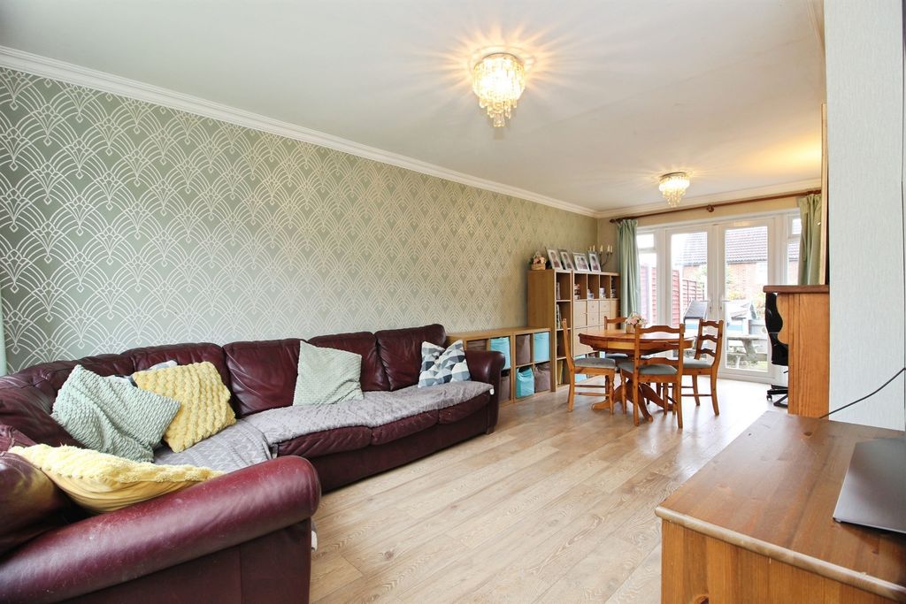 Property photo 3 of 14