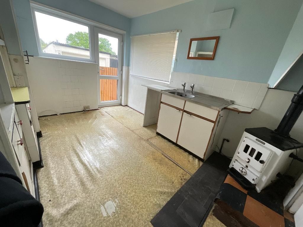 Property photo 2 of 16 Kitchen 12'4 x 8'5