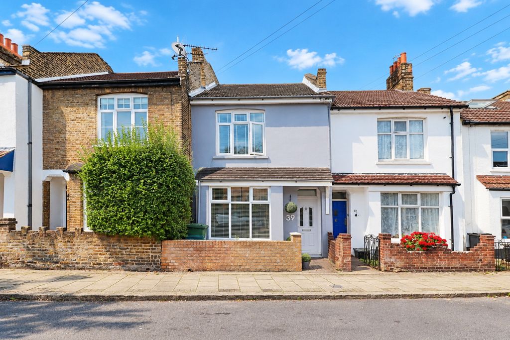 Property photo 1 of 18