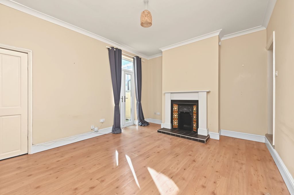 Property photo 3 of 11 Rhm_2354