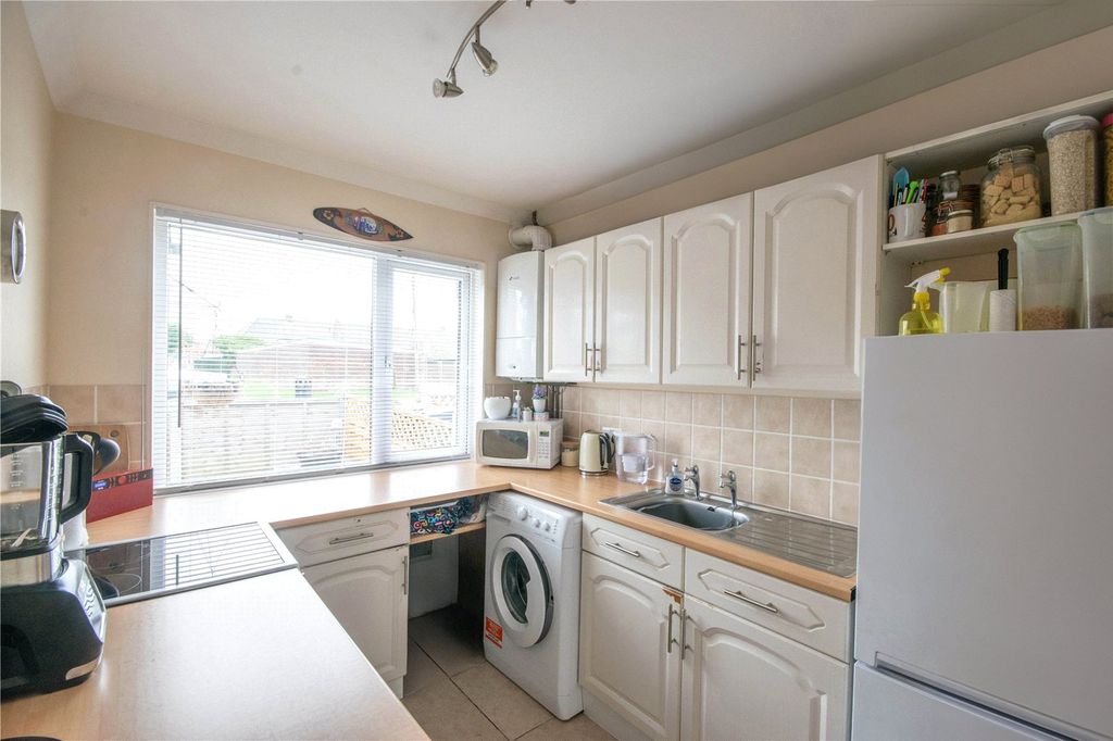 Property photo 3 of 12 Picture No. 30