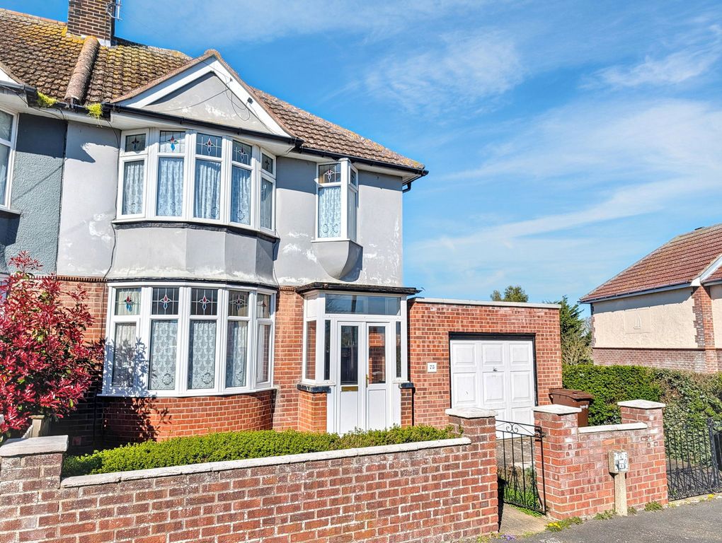 Property photo 2 of 15