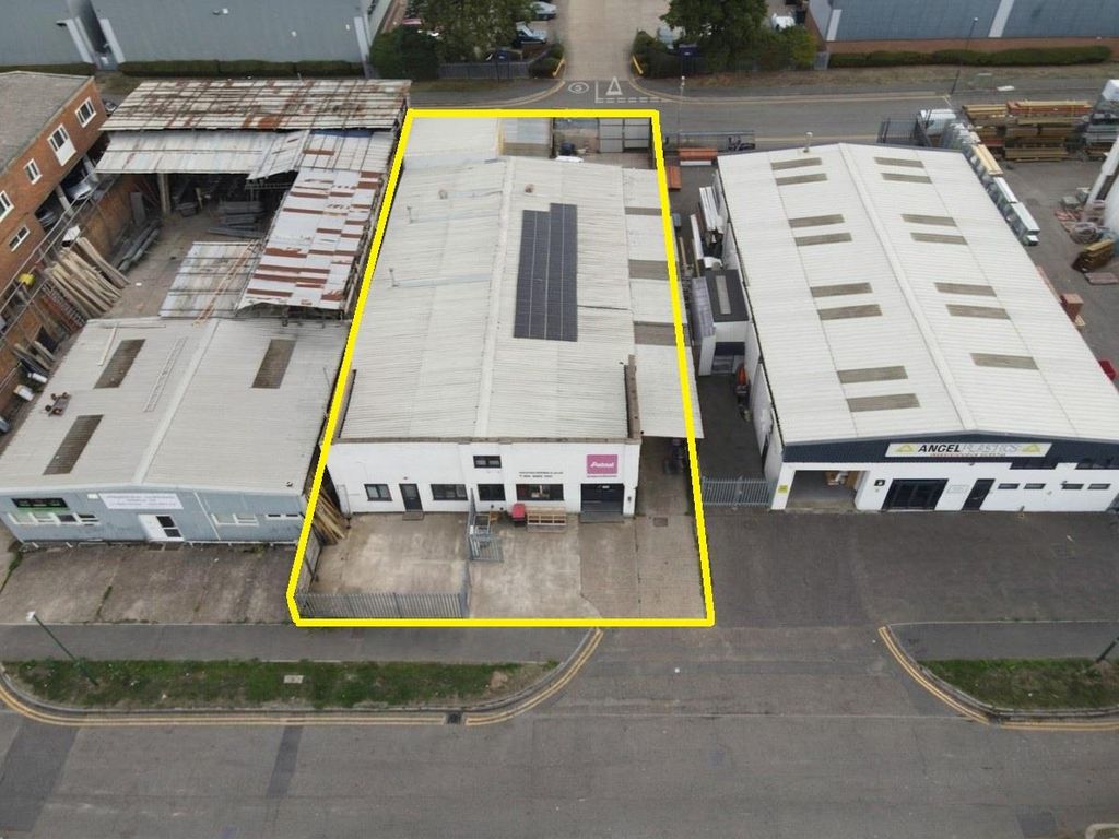 Property photo 1 of 6 Sandiford Road 6 Industrial Unit To Rent London (