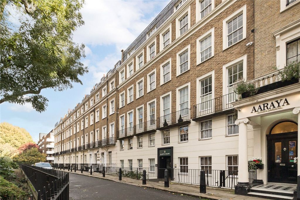 Property photo 2 of 10 Picture No. 11