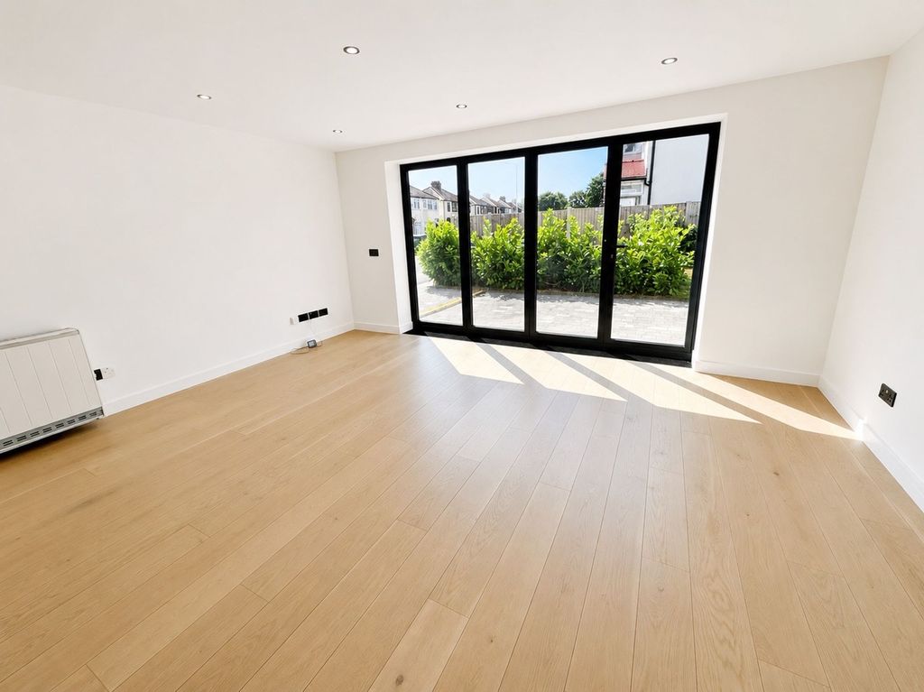 Property photo 3 of 10 Reception Room