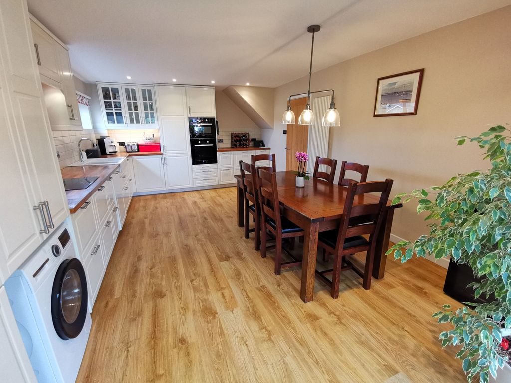Property photo 2 of 18 Gallery