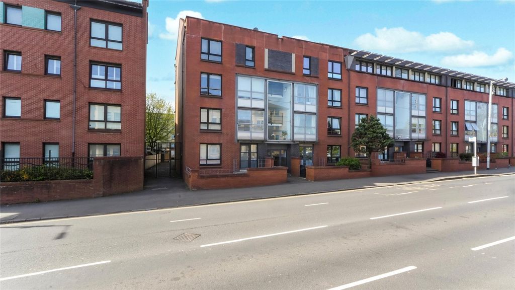 Property photo 1 of 16 Front