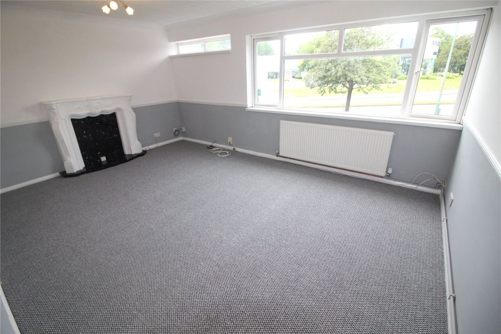 Property photo 3 of 10 Picture No. 02