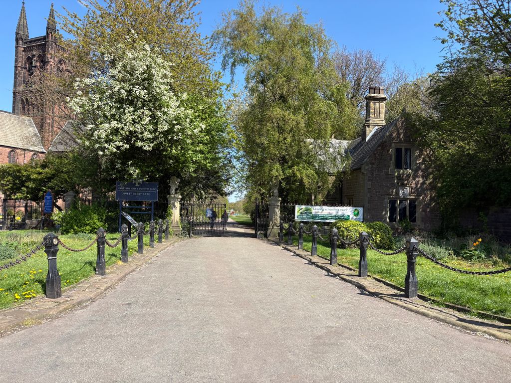 Property photo 2 of 5