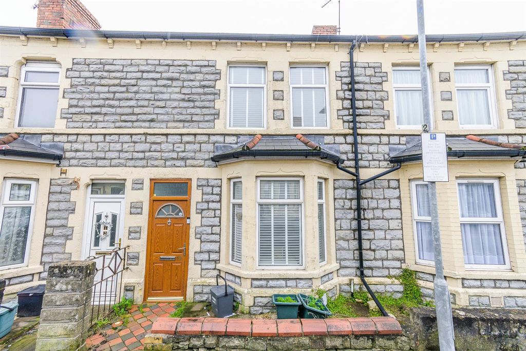 Property photo 1 of 13 Front