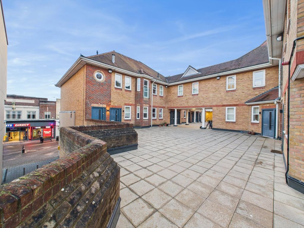 Property photo 2 of 14 Picture No. 11