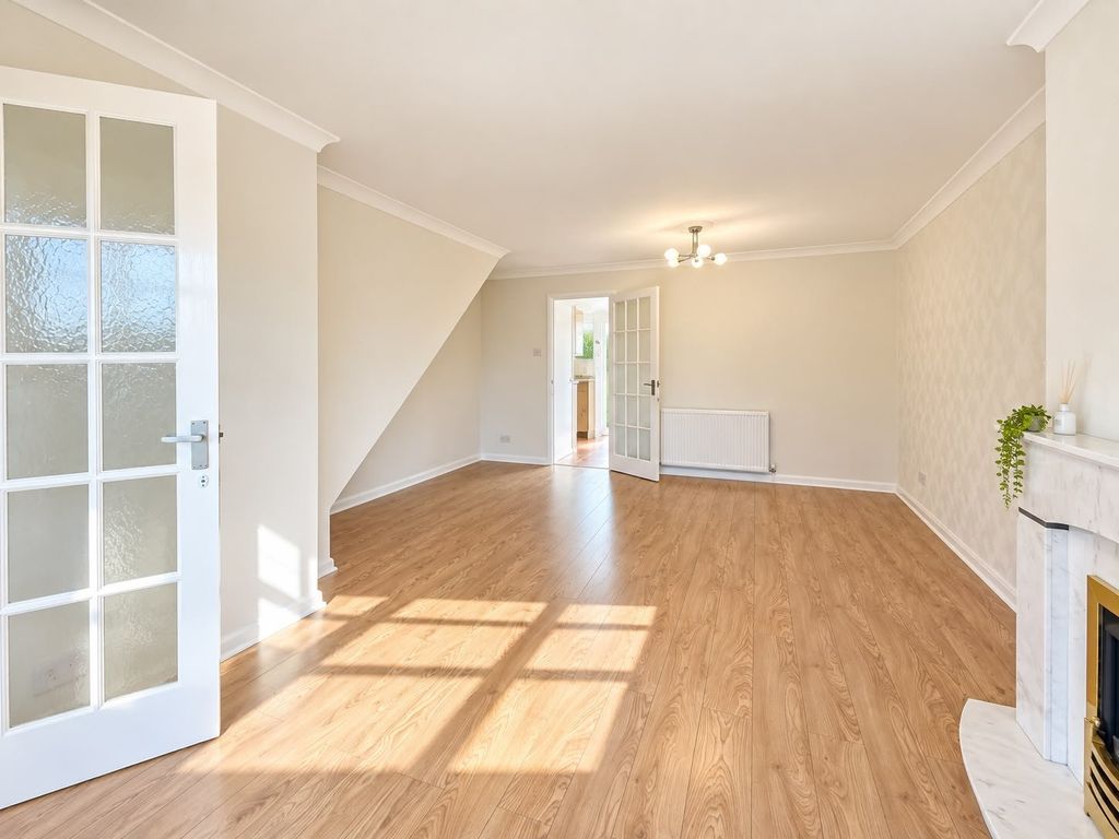 Property photo 3 of 15 Picture No. 02