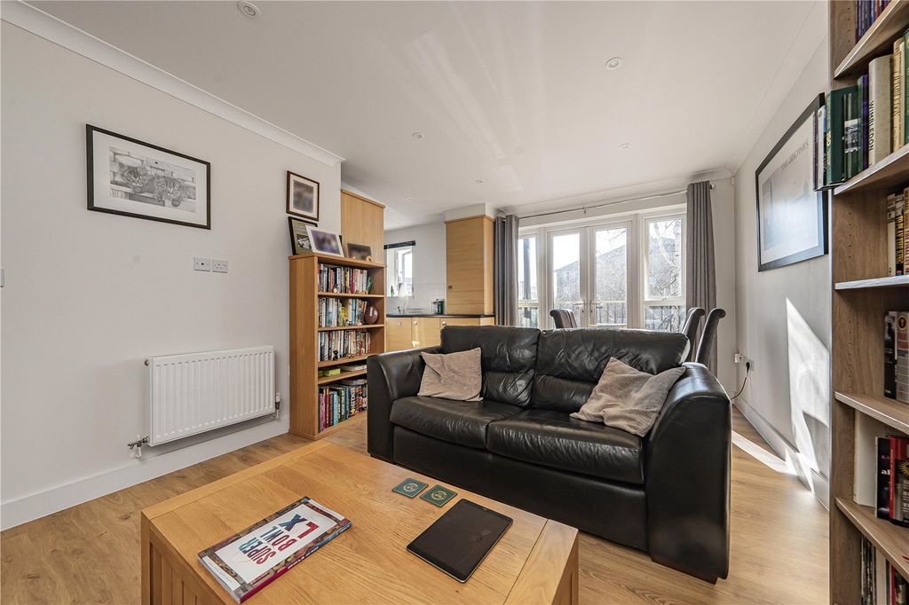 Property photo 3 of 9 Picture No. 01