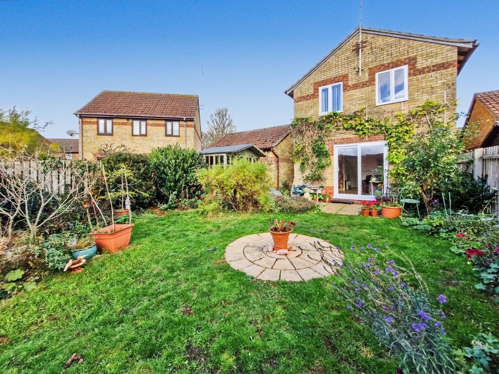 Property photo 3 of 36 4571068